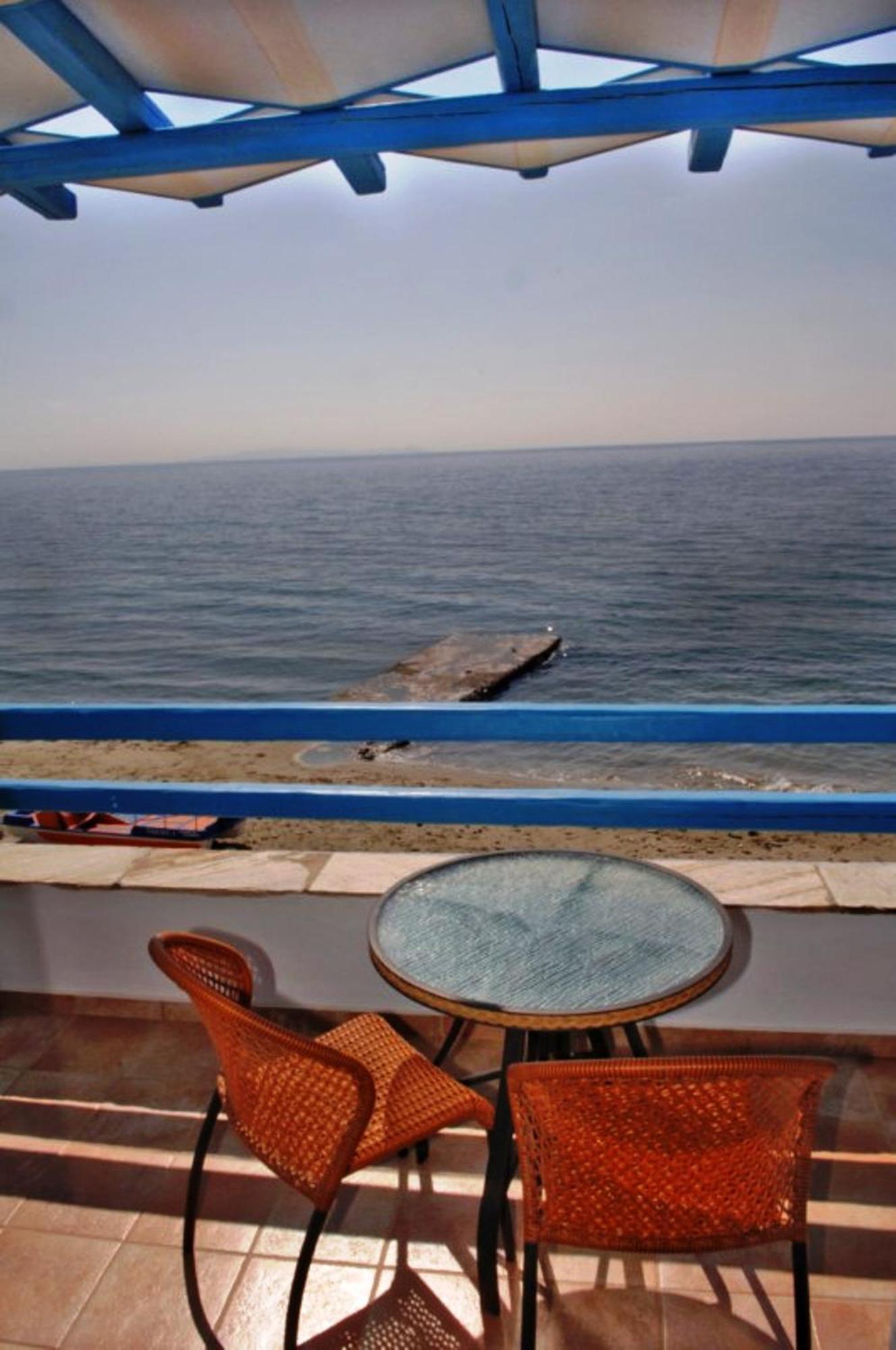 Tinos Koralli Buitenkant foto