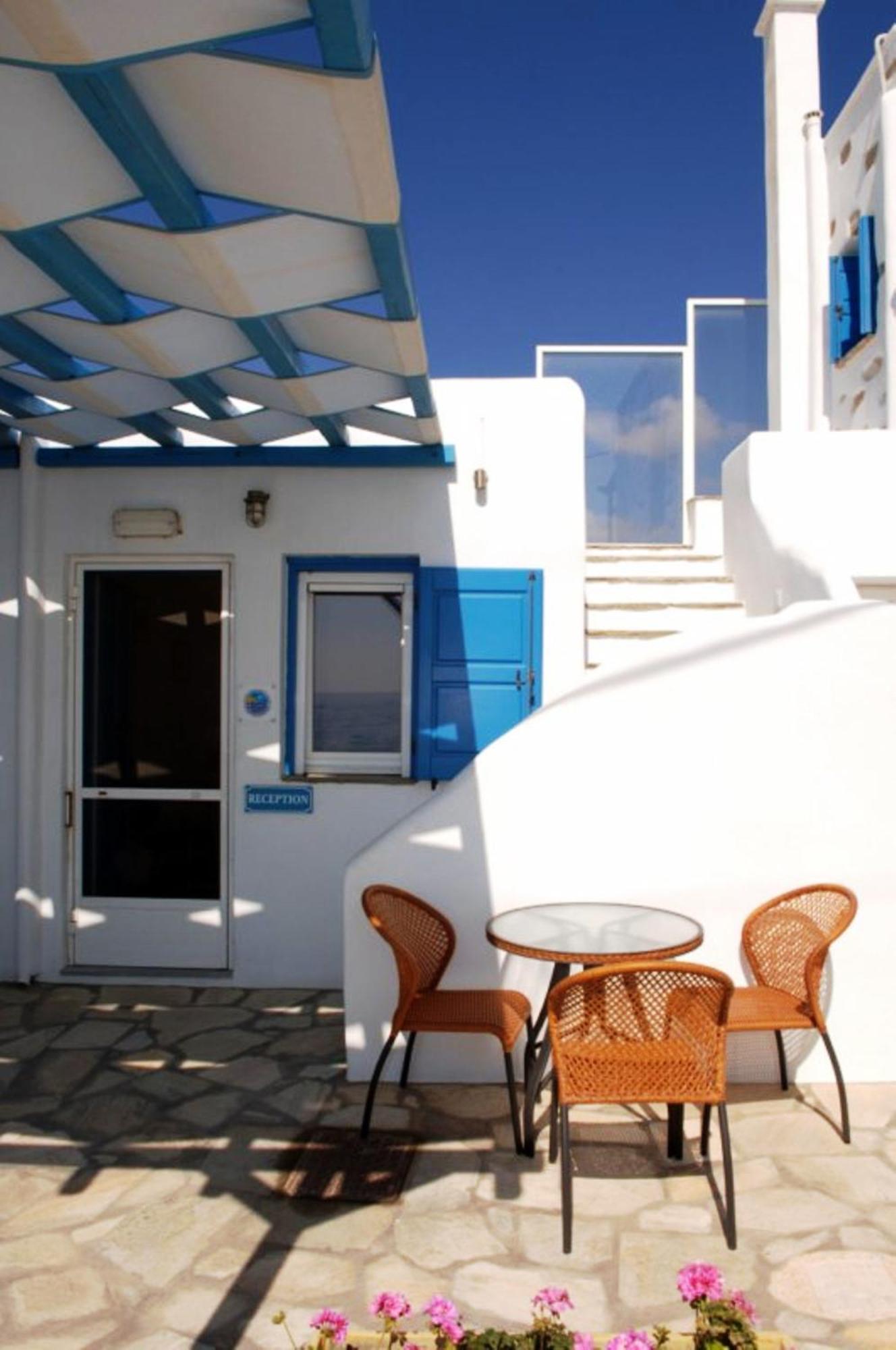 Tinos Koralli Buitenkant foto
