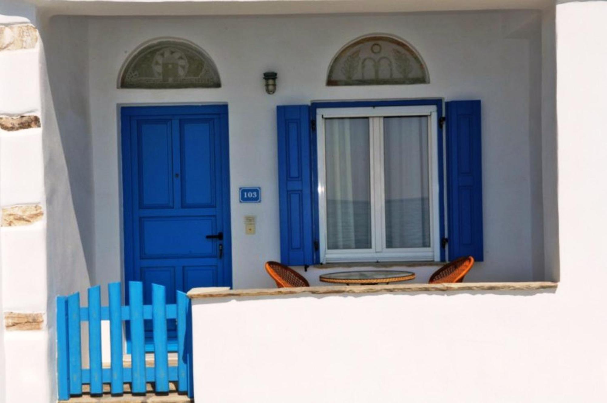 Tinos Koralli Buitenkant foto