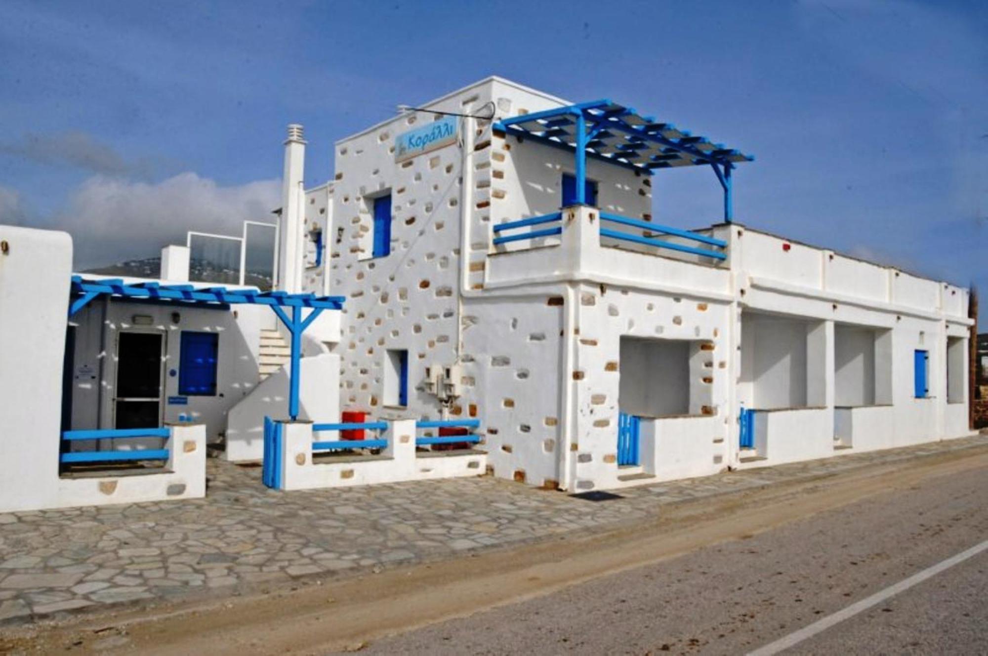 Tinos Koralli Buitenkant foto